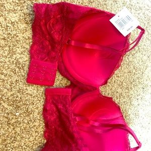 Fredericks of Hollywood brand new pink bra